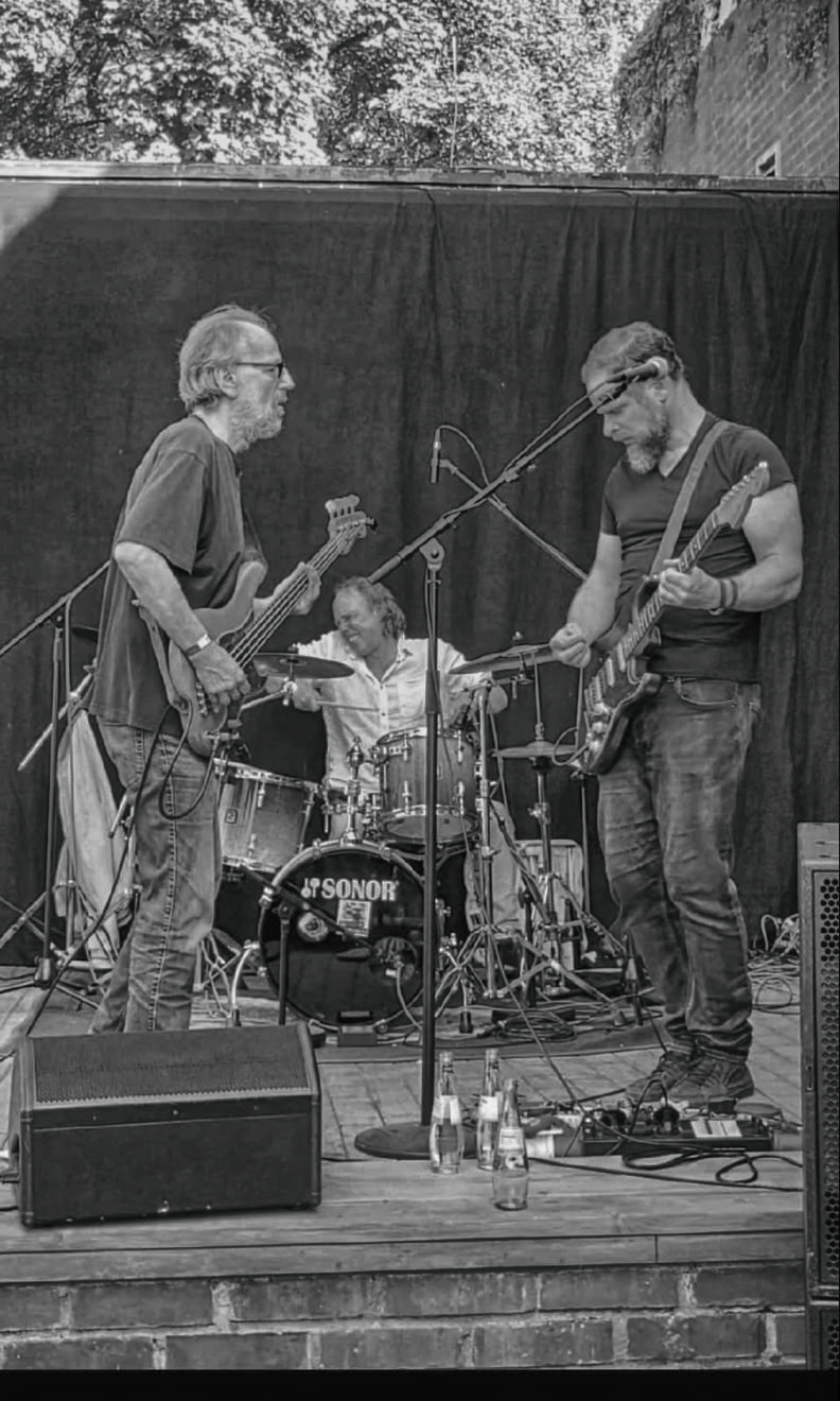 Rat House Band live auf der Bühne